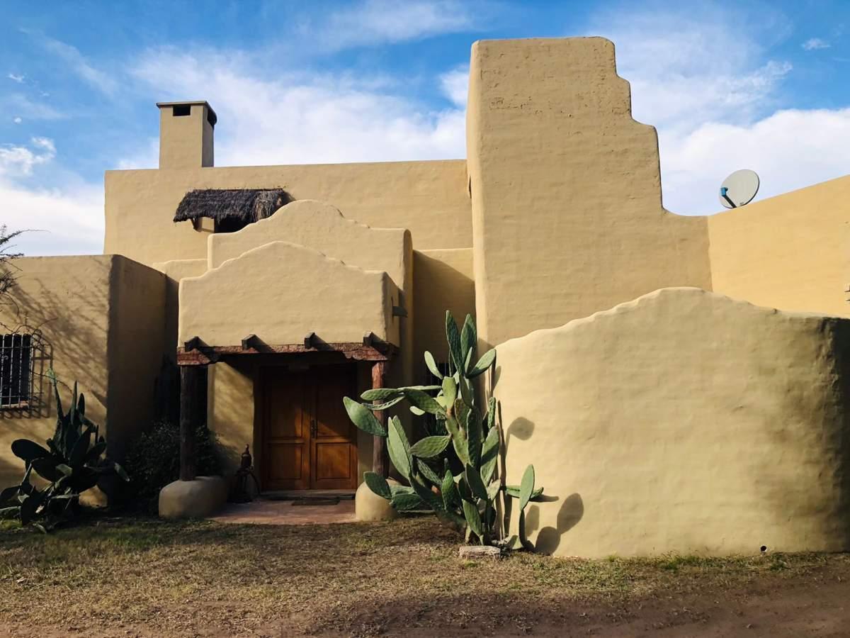 Foto de CASA EN VENTA BARRIO DIX MENDIOLAZA, imagen 2