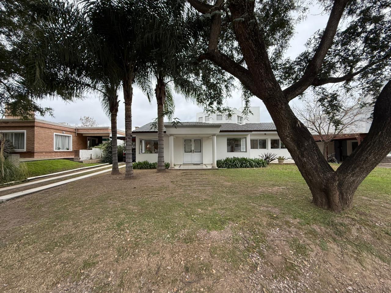Foto de VENTA, Casa 4 dormitorios en San Isidro, Villa Allende, imagen 3