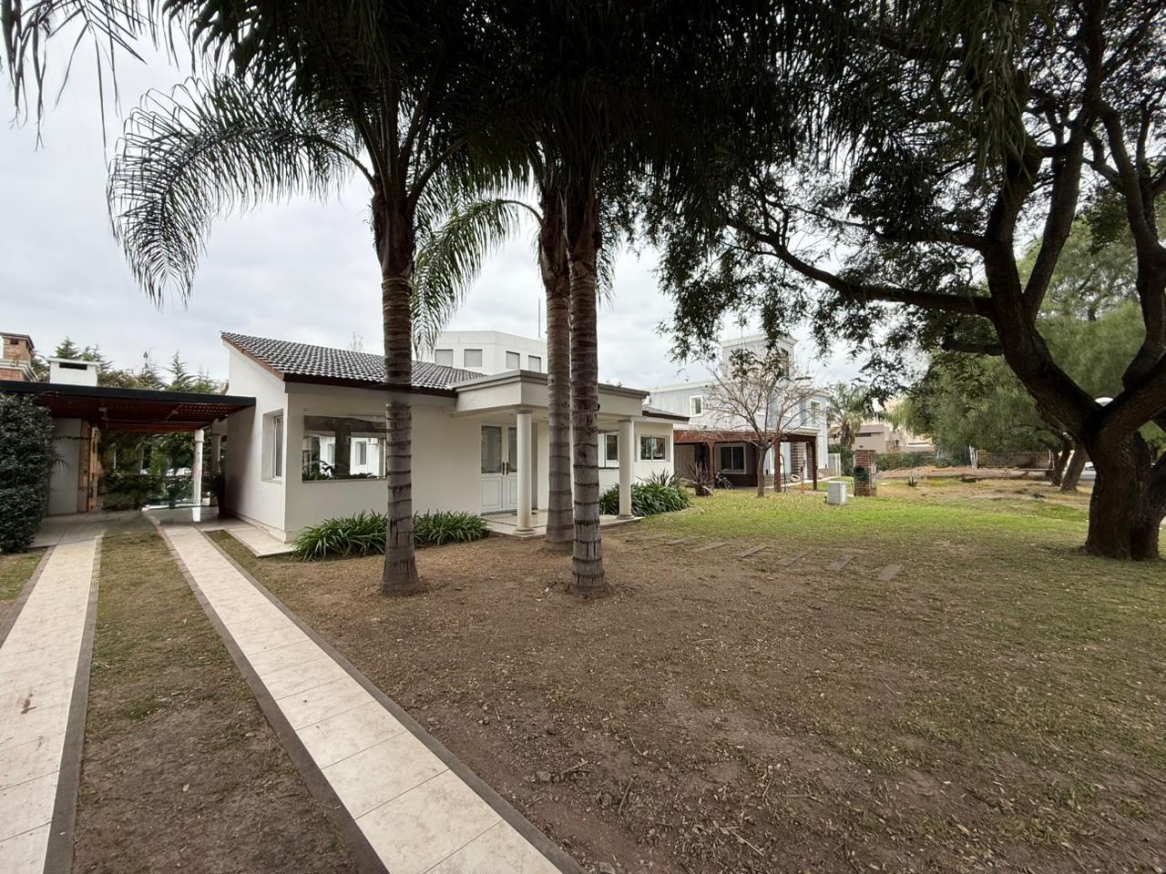 Foto de VENTA, Casa 4 dormitorios en San Isidro, Villa Allende, imagen 1