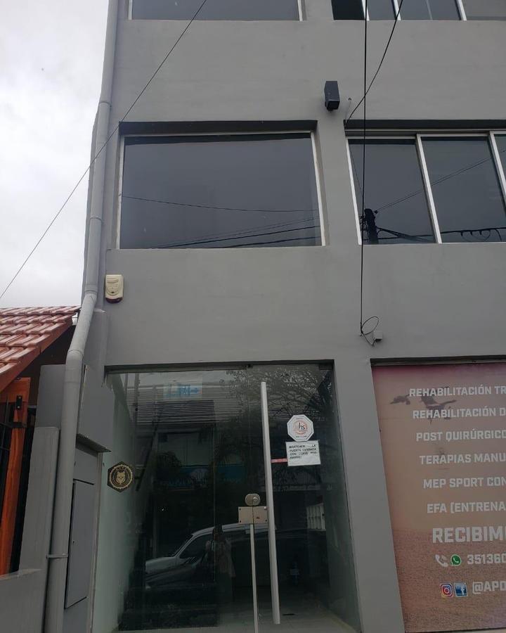 Foto de VENTA LOCALES Y OFICINAS URCA CORDOBA, imagen 3