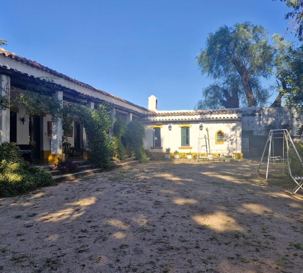 Foto de VENTA - COMPLEJO LA MERCED, TANTI - 6 Casas, imagen 2