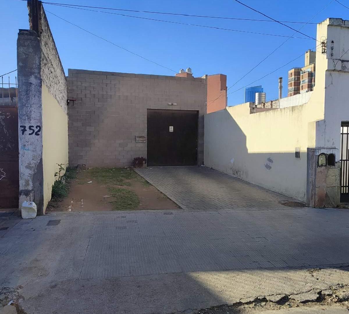Foto de VENTA - Galpón - Cochera en Barrio Providencia, Alta Córdoba, imagen 2