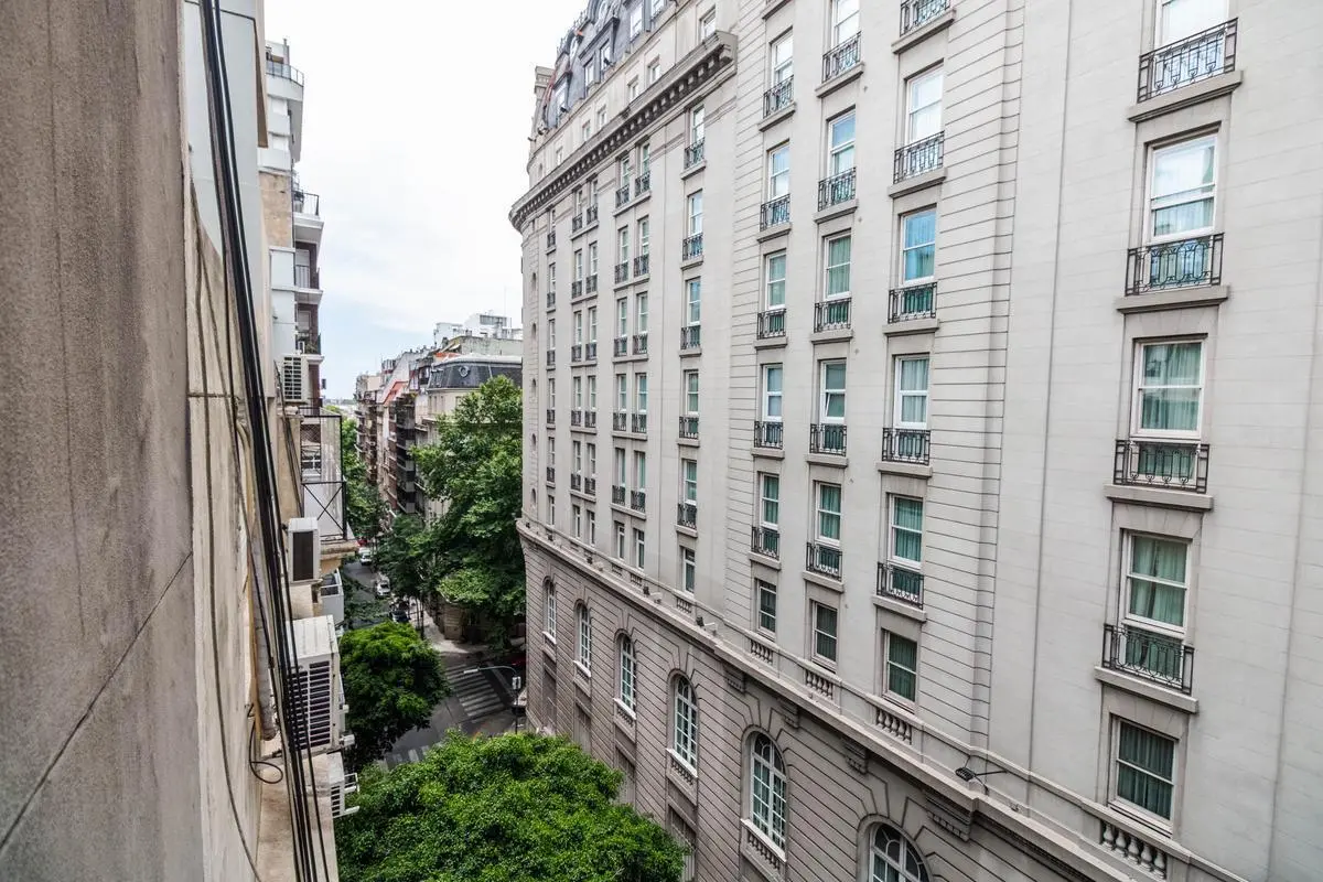Monoambiente Recoleta, luminoso, apto profesional 4