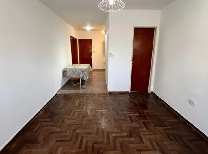 Alquiler de departamento monoambiente calle 11 e/ 59 y 60 2
