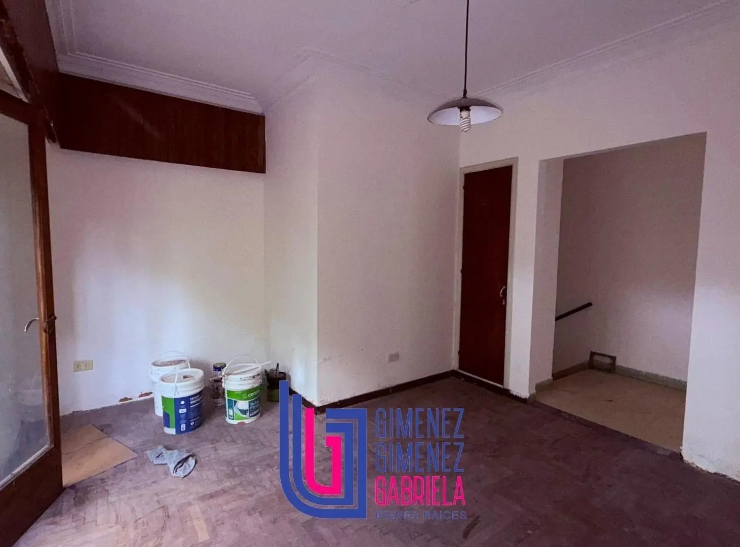 VENTA PH EN PLANTA ALTA A RECICLAR DE 2 DORMITORIOS LA PLATA 4
