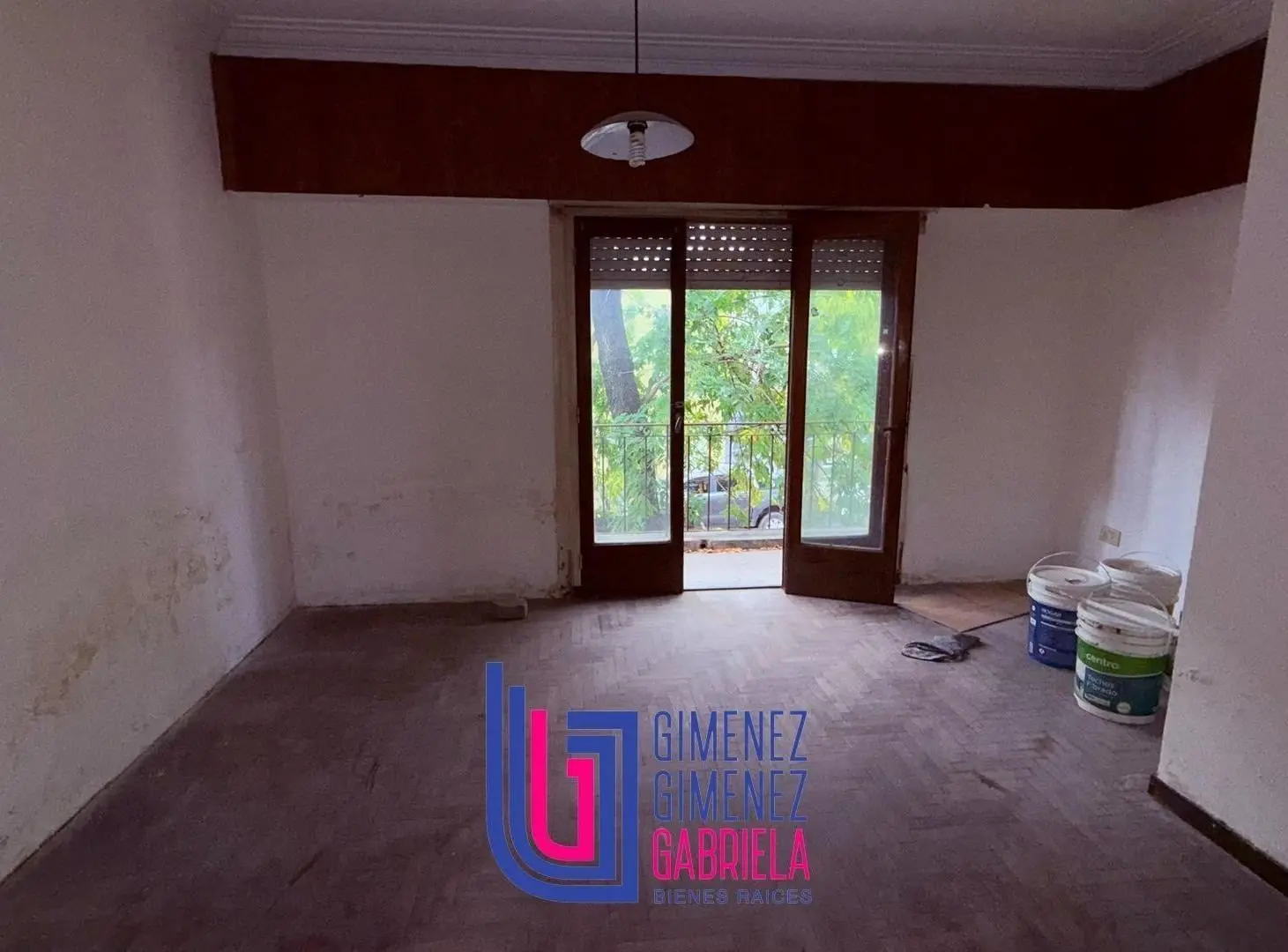 VENTA PH EN PLANTA ALTA A RECICLAR DE 2 DORMITORIOS LA PLATA 2