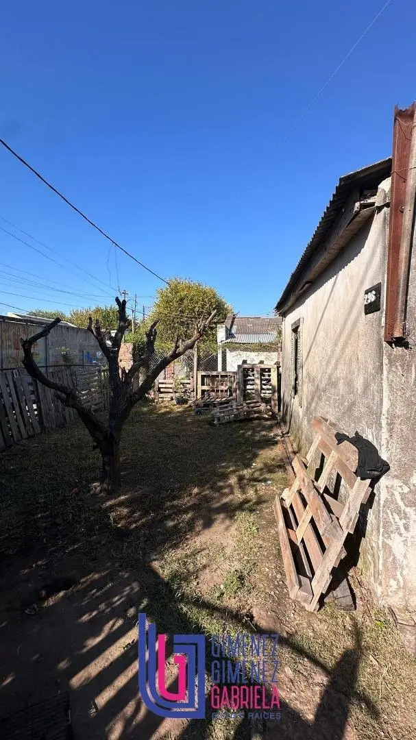 VENTA 123 Y 33 Berisso lote con casa a terminar 5