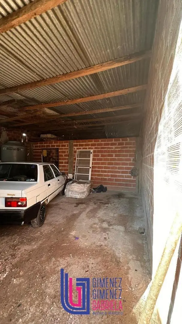 VENTA 123 Y 33 Berisso lote con casa a terminar 3