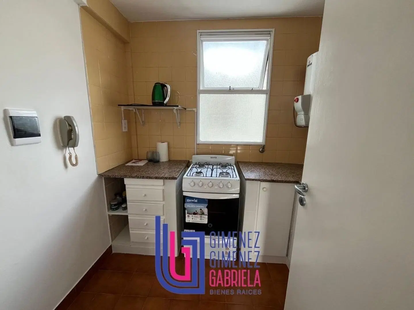 Alquiler de departamento monoambiente calle 5 e/ 63 y 64 5