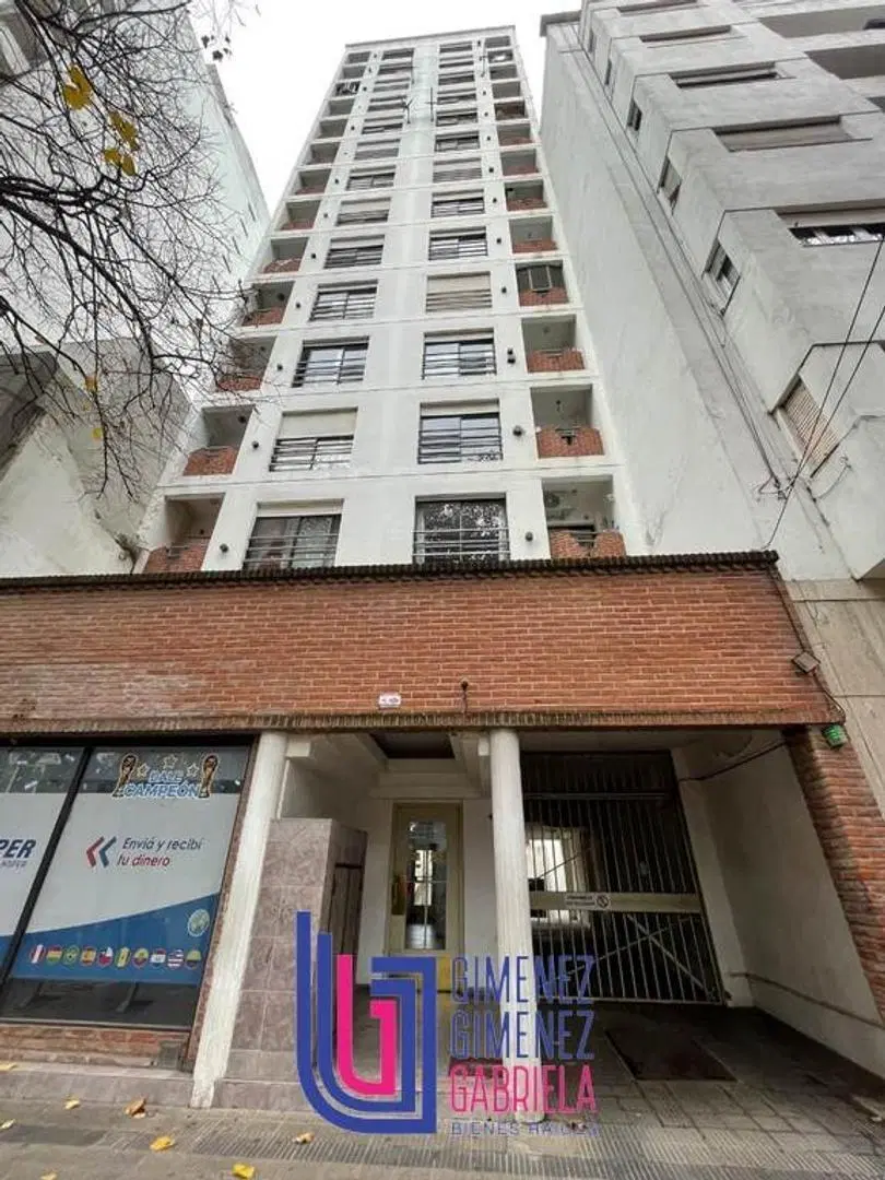 Venta - Semipiso 3 Ambientes con Cochera y Baulera - 1