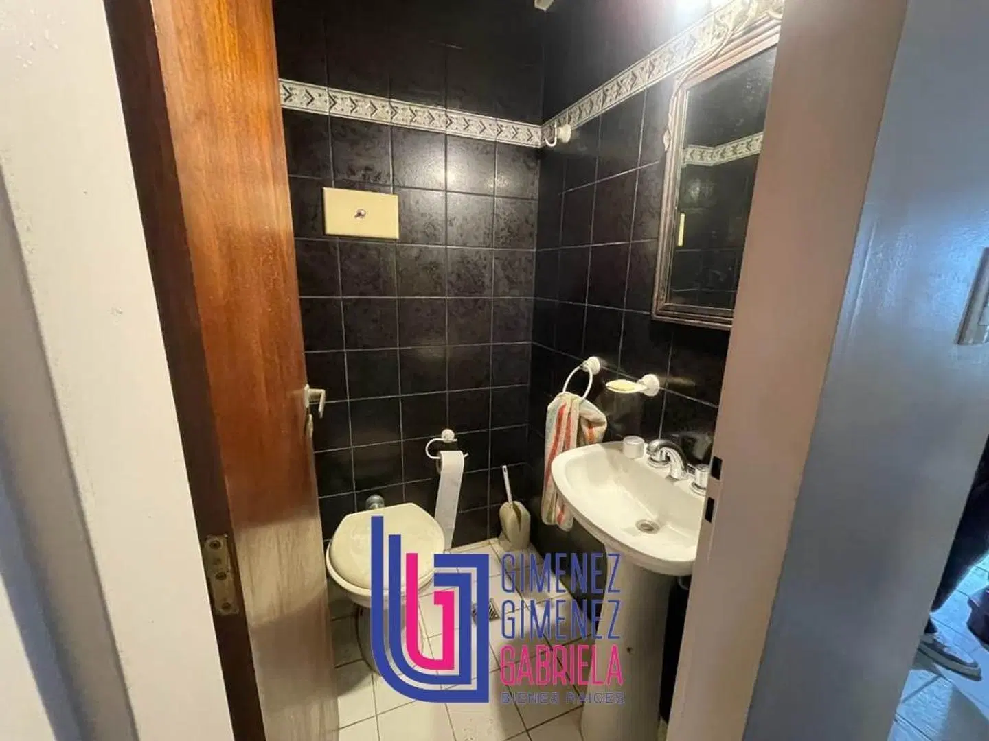 Venta - Semipiso 3 Ambientes con Cochera y Baulera - 2