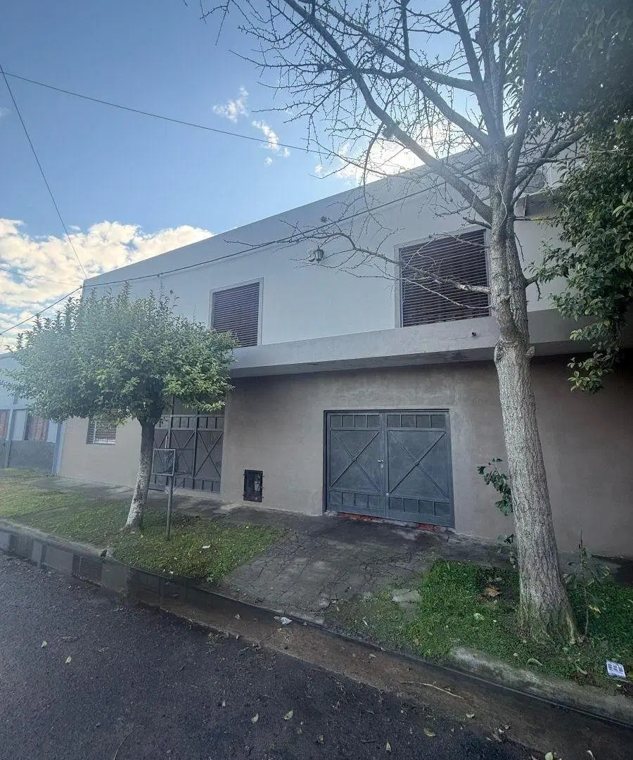 Hermosa casa en venta en excelente ubicación 2