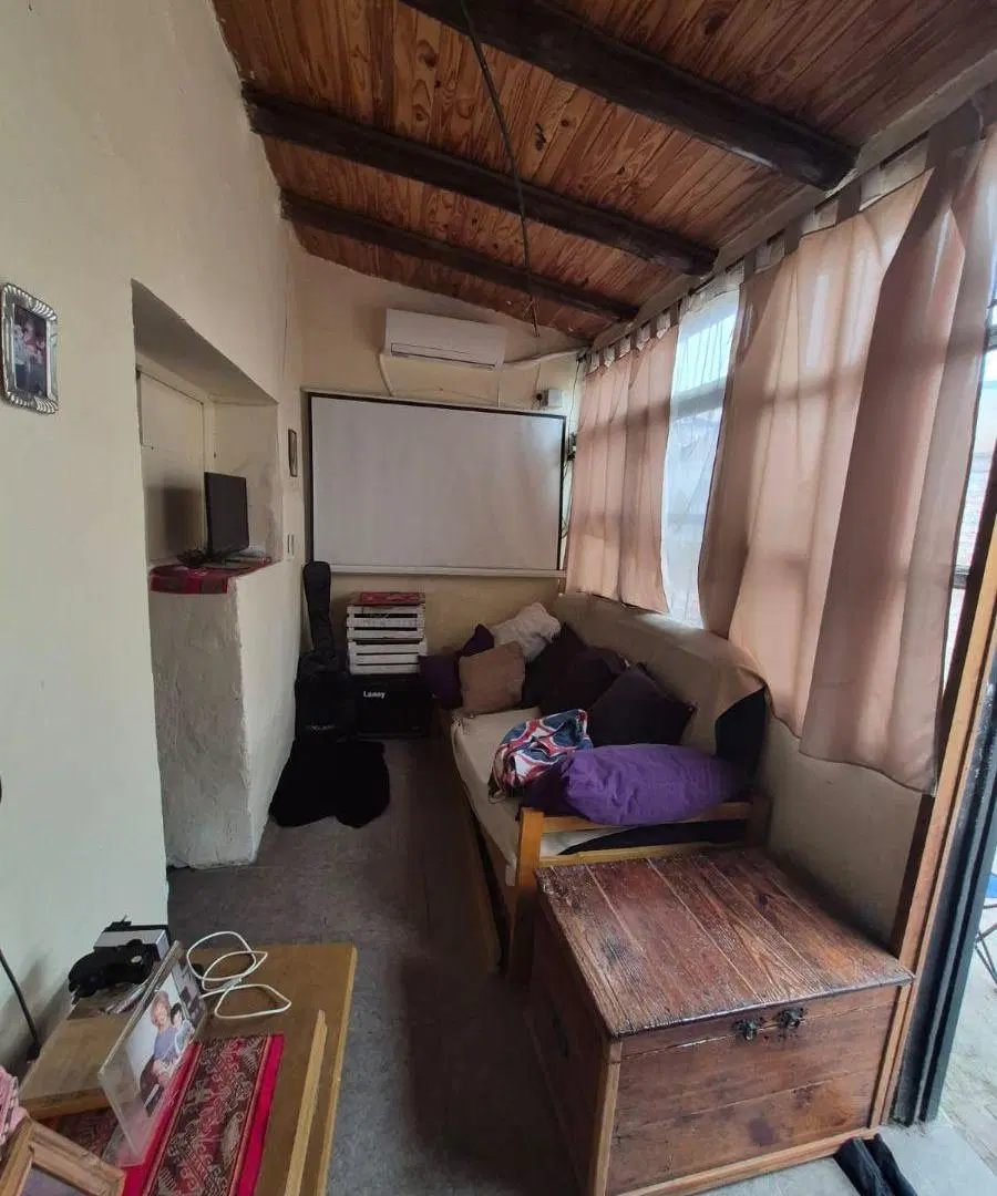 SE VENDE CASA SOBRE JUAN DIAZ DE SOLIS Y CHARCAS 5