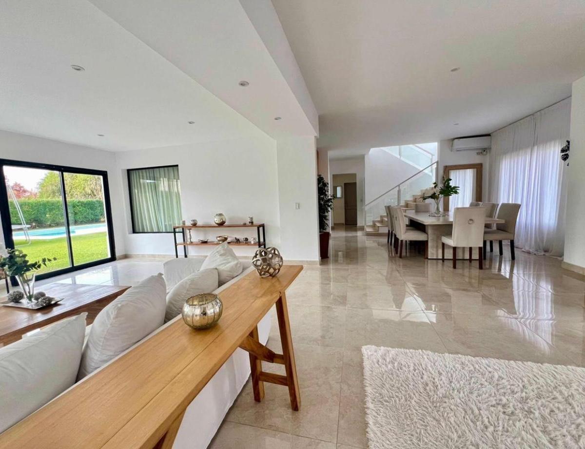 VENTA CON RENTA- CASA – NORDELTA – CASTORES