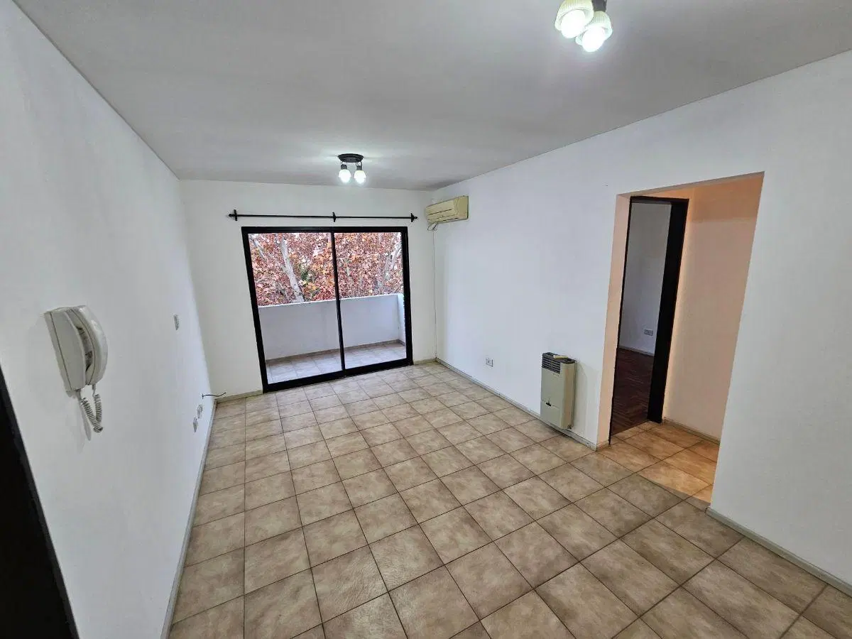 Departamento en alquiler Godoy Cruz Bombal 4