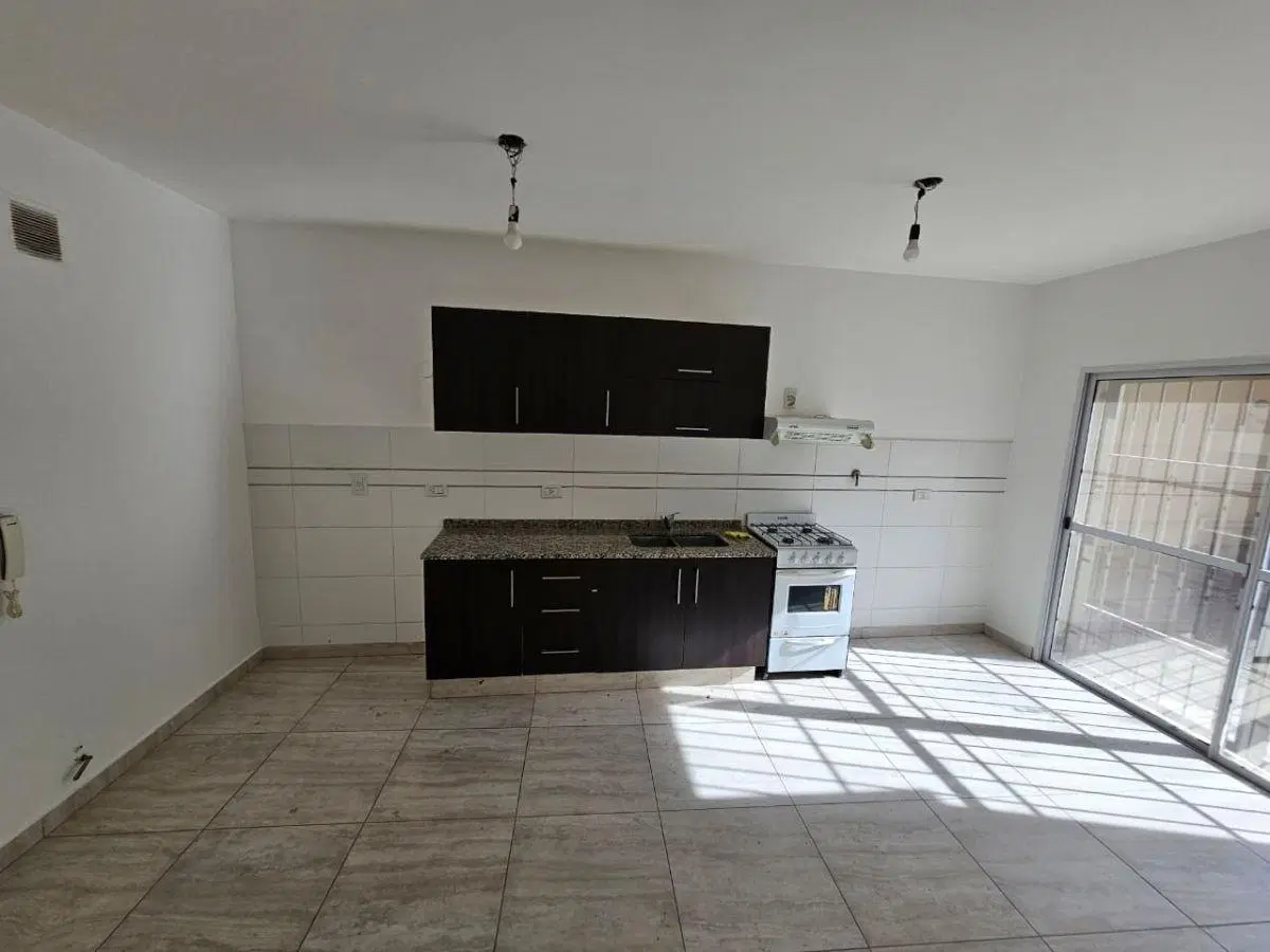 Departamento en alquiler Bombal Calle Patricias Mendocinas 451 5