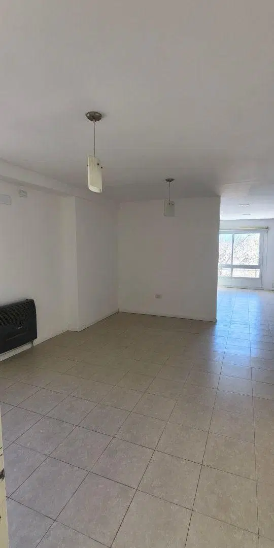 Departamento de 80 m² con 2 dormitorios en venta en General San Martín 4