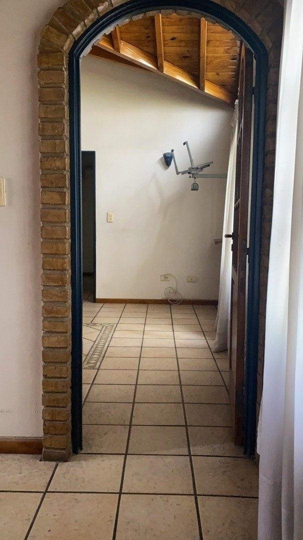 Casa Godoy Cruz Calle Balcarce U$s 145.000. 4
