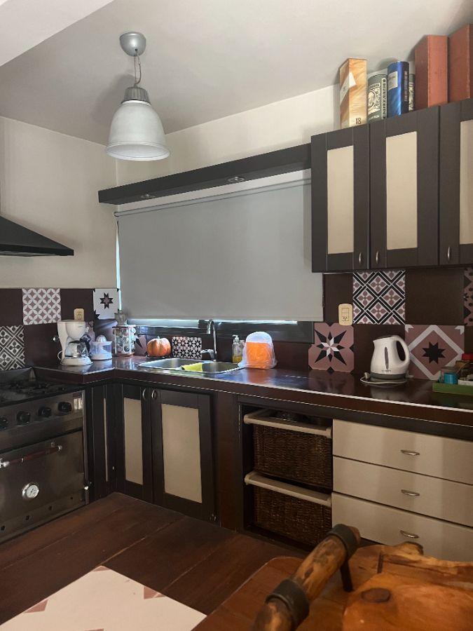 Casa en Venta de 4 Dorm. C/ Cochera en Tunuyán 2