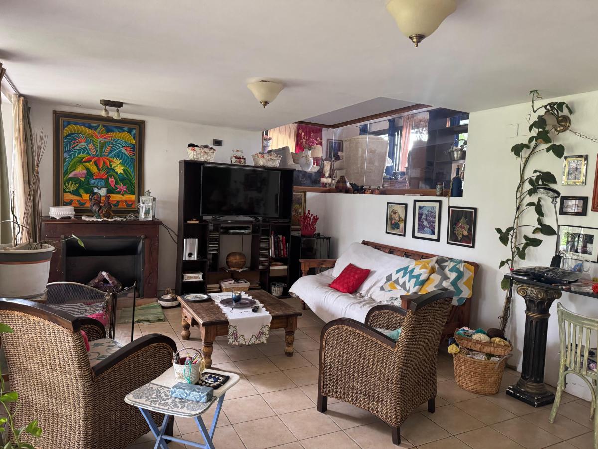 Vendo Casa en Barrio Rucalan El Challao 2