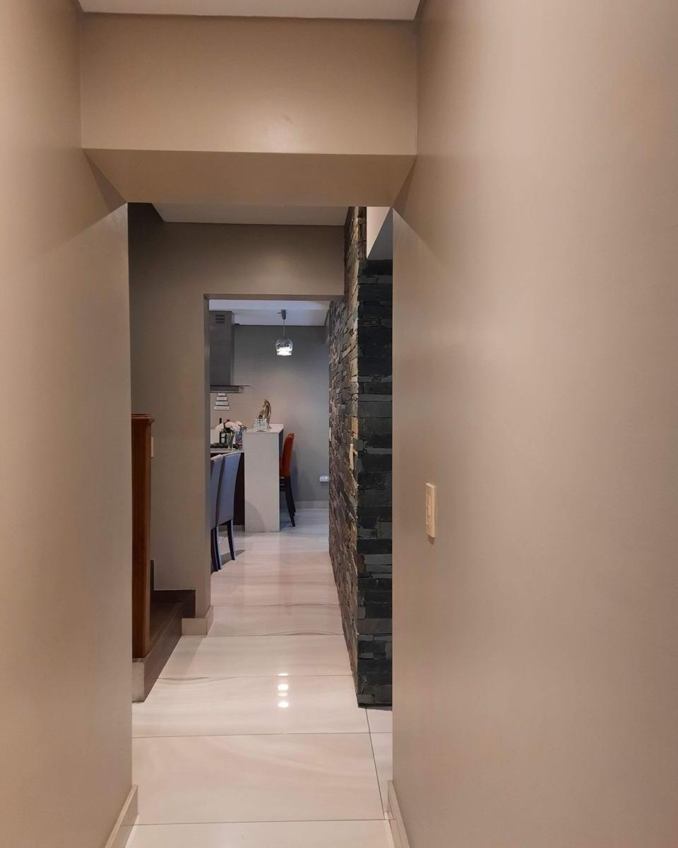 Vendo Bella Casa con Estudio Indep Nueva en 5ta Seccion de Mendoza 5