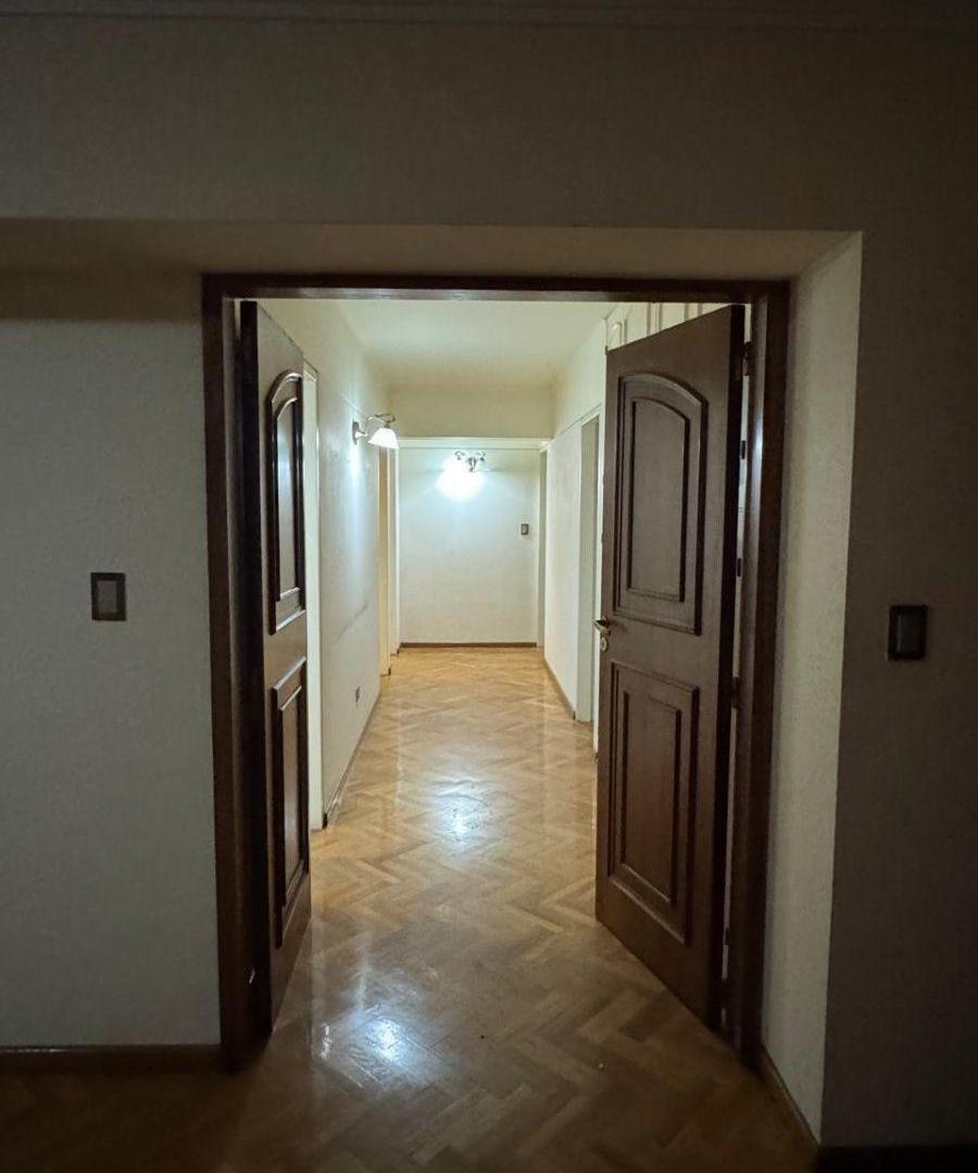 Foto de Departamento en alquiler c/ cochera en 5.ª Sección Residencial Sur, imagen 5