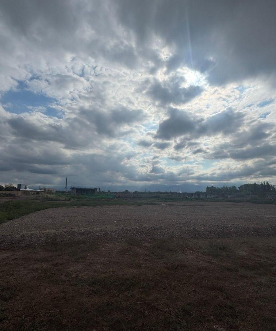 Foto de Terreno / Lote en venta de 700m2 ubicado en Otros barrios, imagen 4