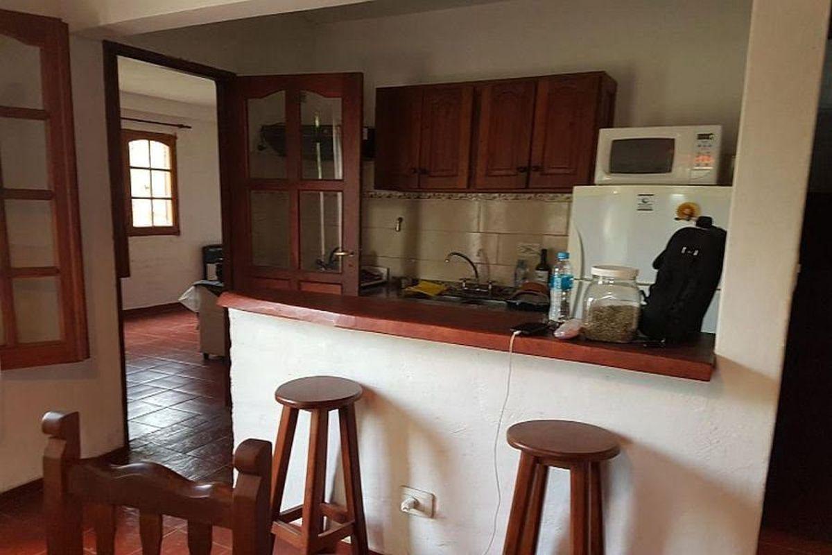 Foto de Chalet en venta de 3 dormitorios c/ cochera en Merlo, imagen 2