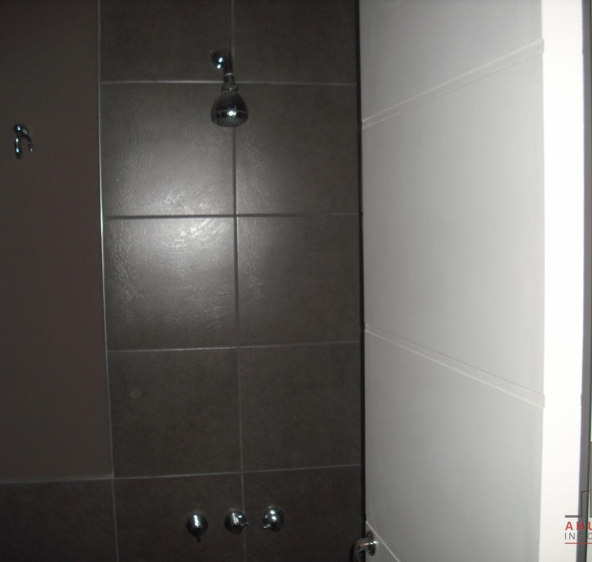 Local Comercial en Venta Ubicado en Godoy Cruz 2