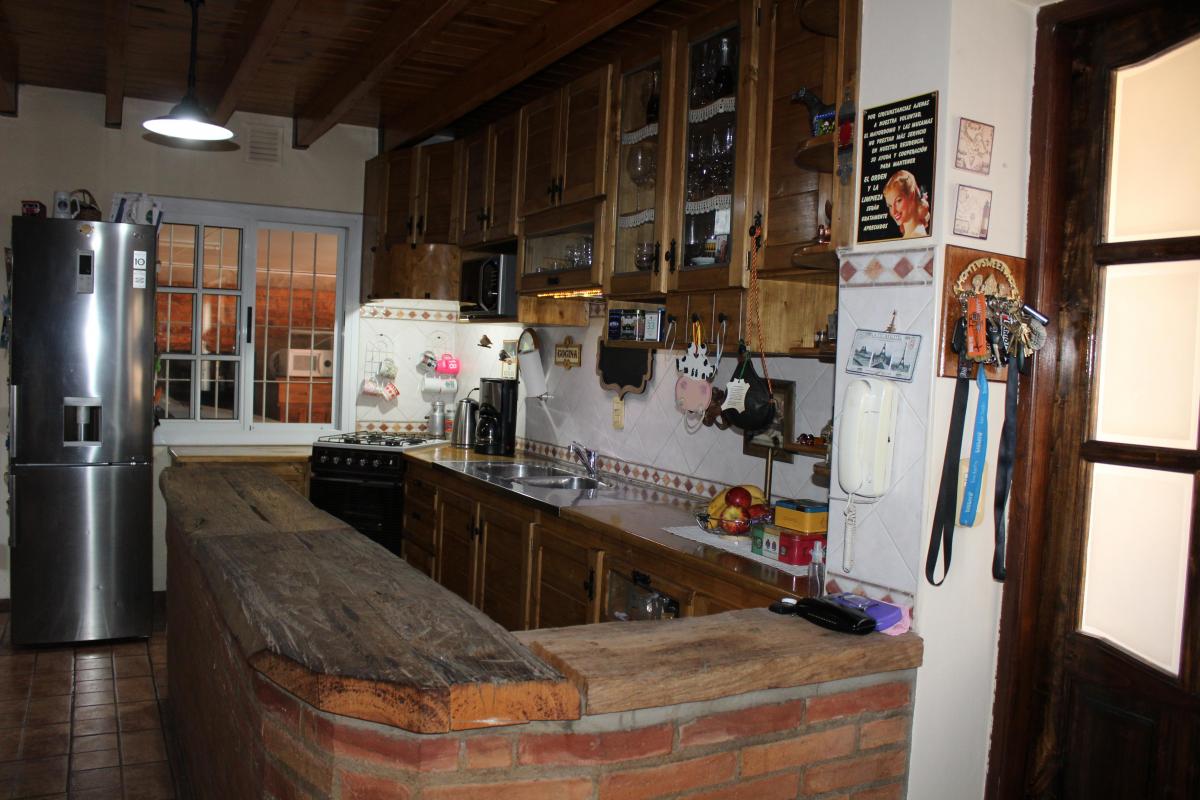Foto de Casa más departamento en venta Calle San Martín - Las Heras, imagen 4