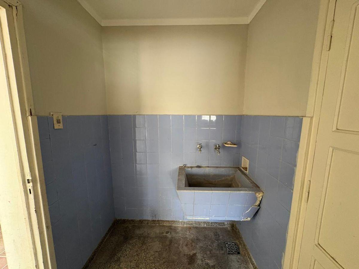 Foto de CASA ESQUINA APTA USO COMERCIAL SEXTA SECCIÓN, imagen 3