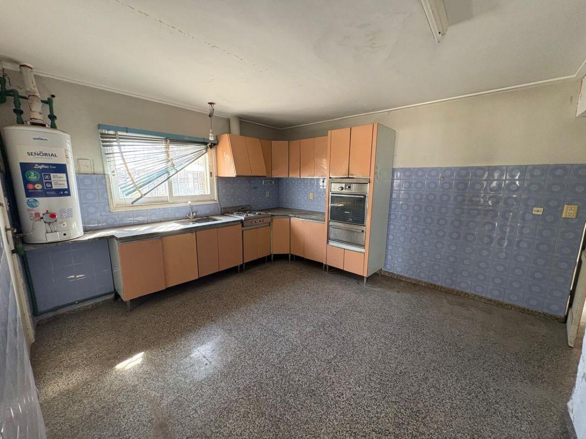 Foto de CASA ESQUINA APTA USO COMERCIAL SEXTA SECCIÓN, imagen 2