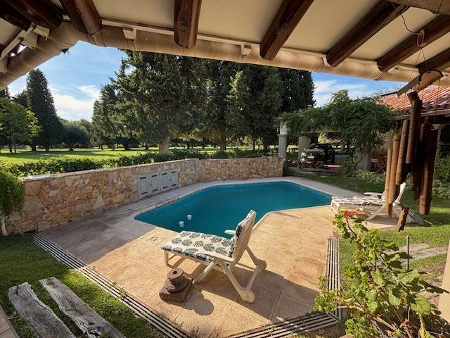 Casa en Venta Barrio Club de Campo Guaymallén 4