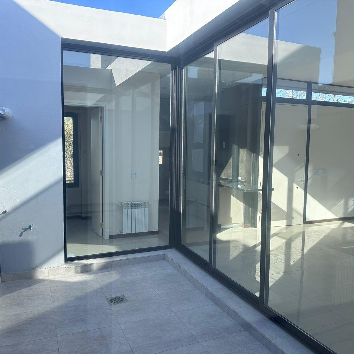 Casa a Estrenar Barrio Privado con Espacio Para Eventos 5