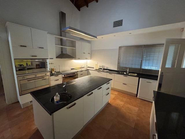 Hermosa Casona en Venta 3