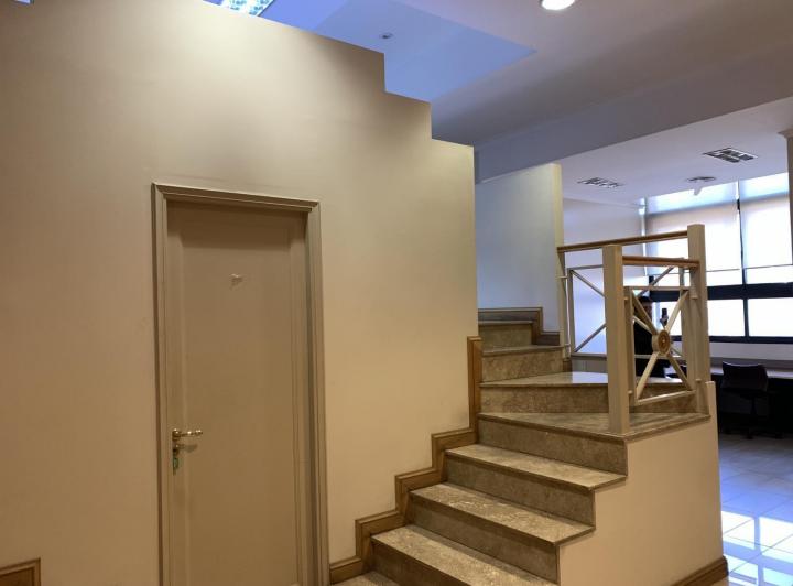 Venta de Oficina edificio emblemático de ciudad de Mendoza 1