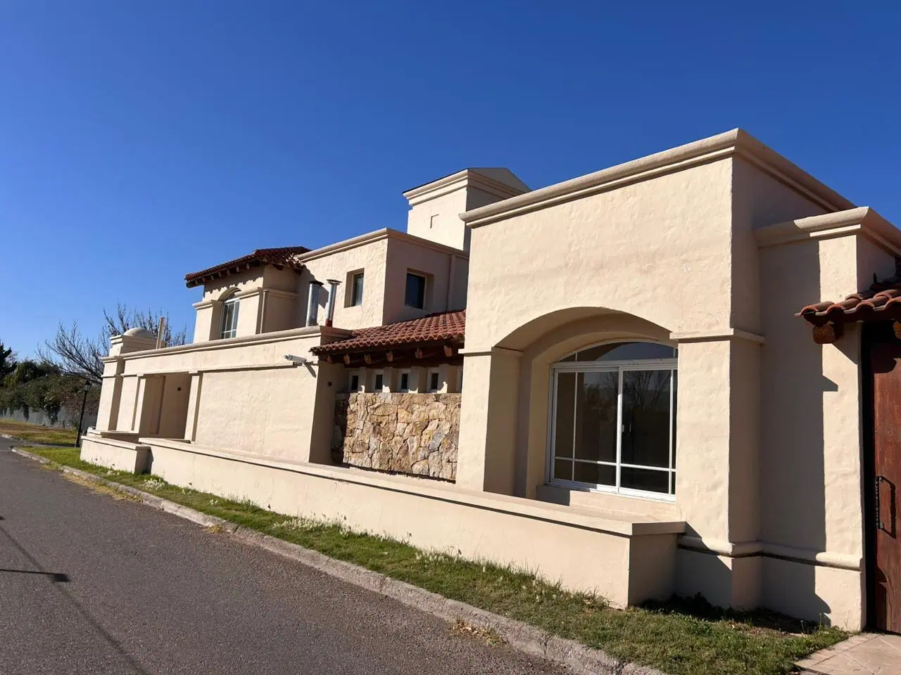 Casa en venta Barrio Las Candelas II Chacras de Coria 5