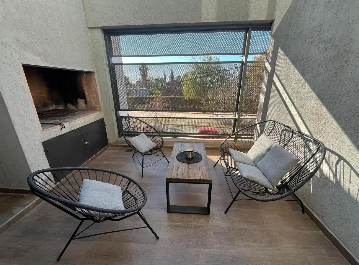 Amplio duplex en venta con patio y parrilla 3