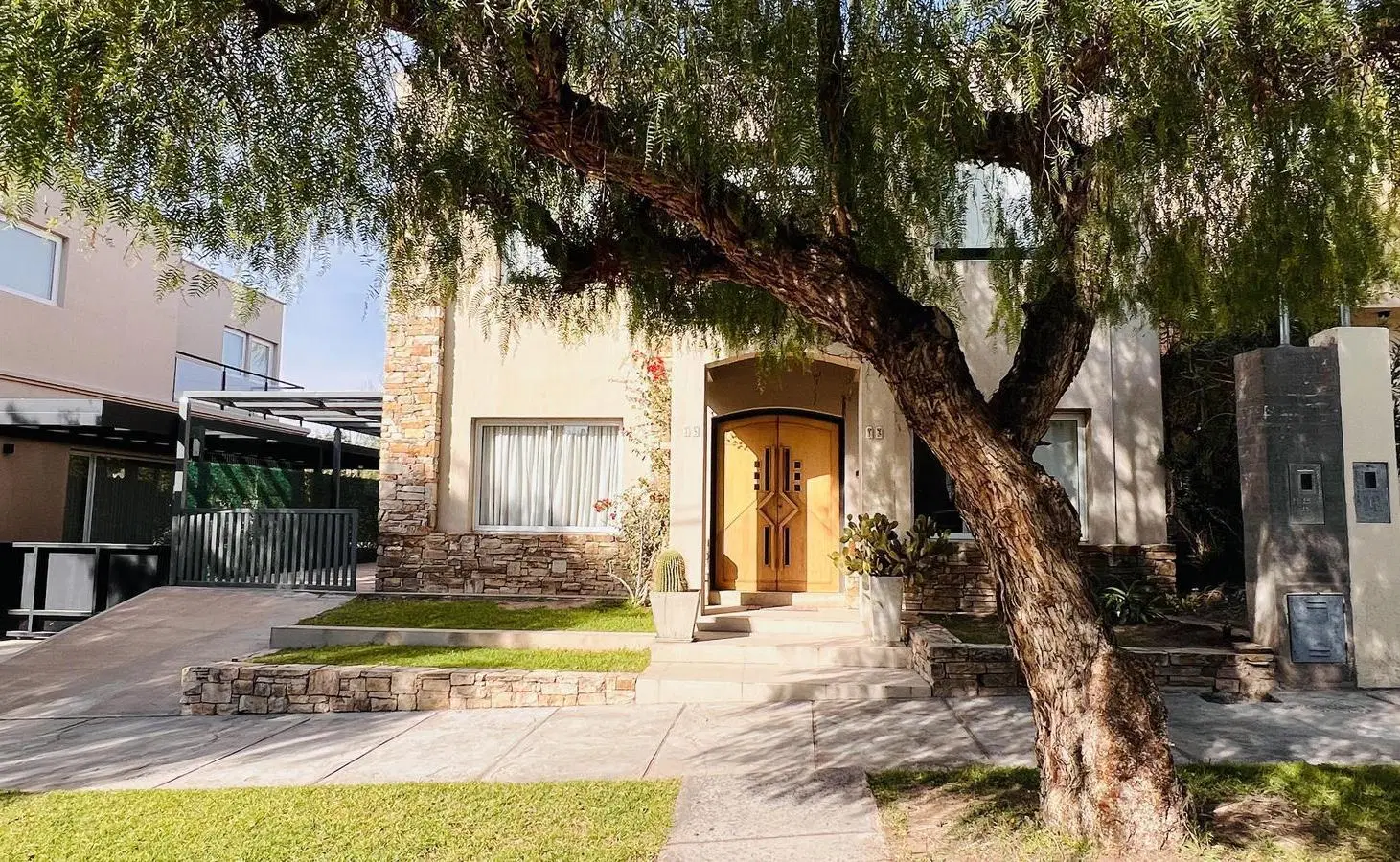 Casa en alquiler amueblada en Barrio Dalvian 5