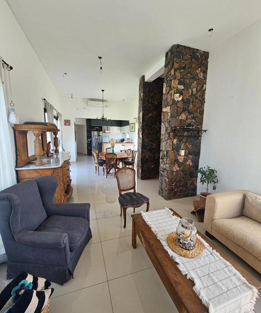 Casa en venta Barrio privado Lar de Vieytes II