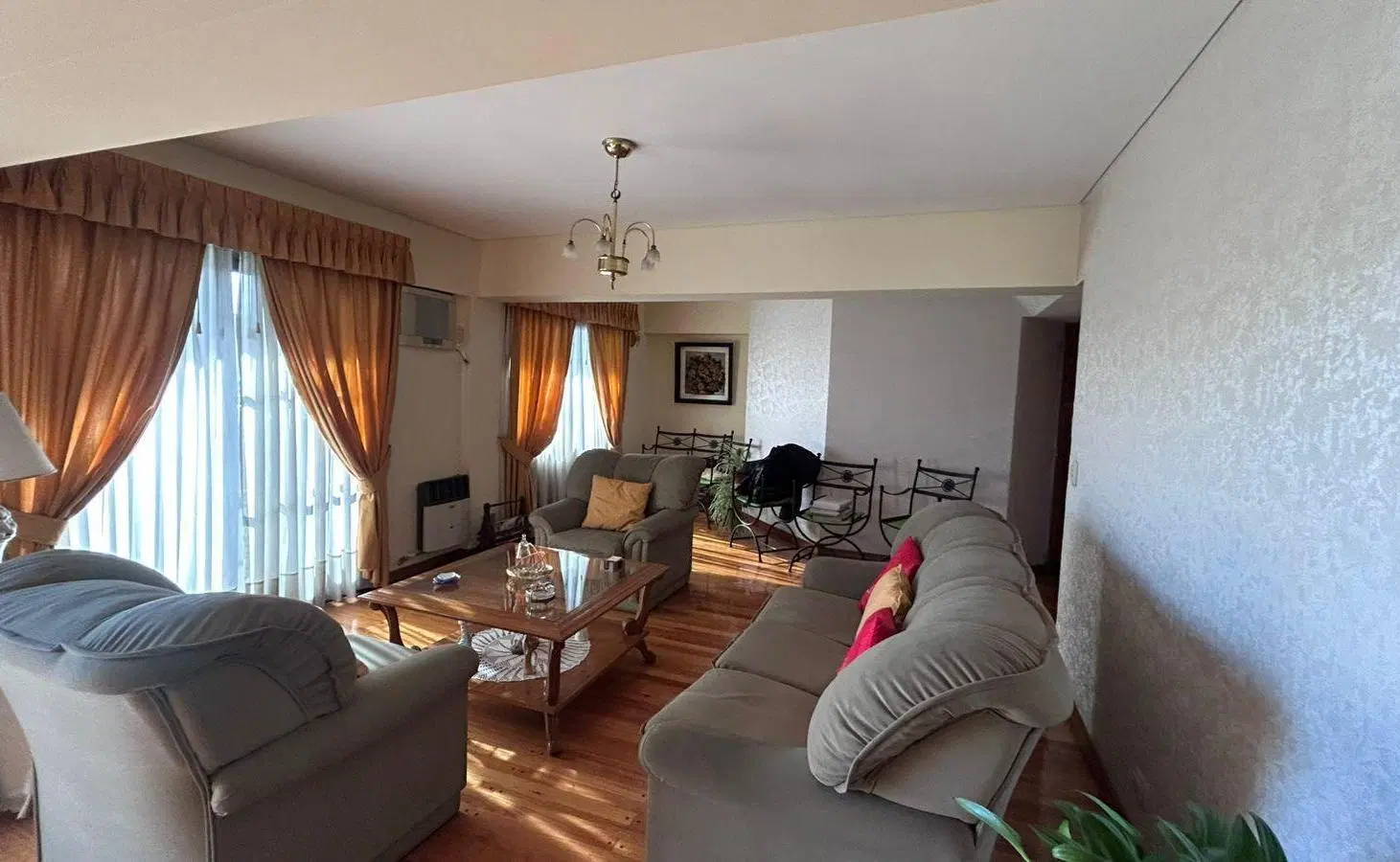 SEMI PISO EN VENTA PLENO CENTRO DE MENDOZA 1