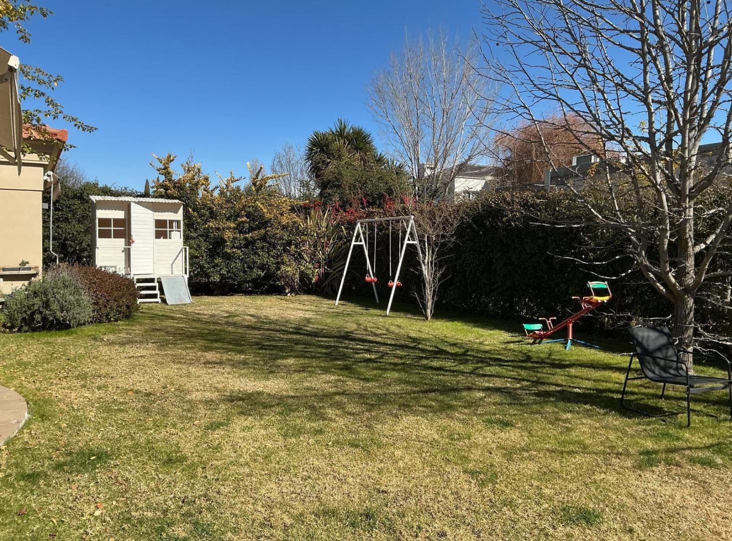 Foto de Espléndida Casa en venta Barrio Rincón de Aráoz, imagen 2