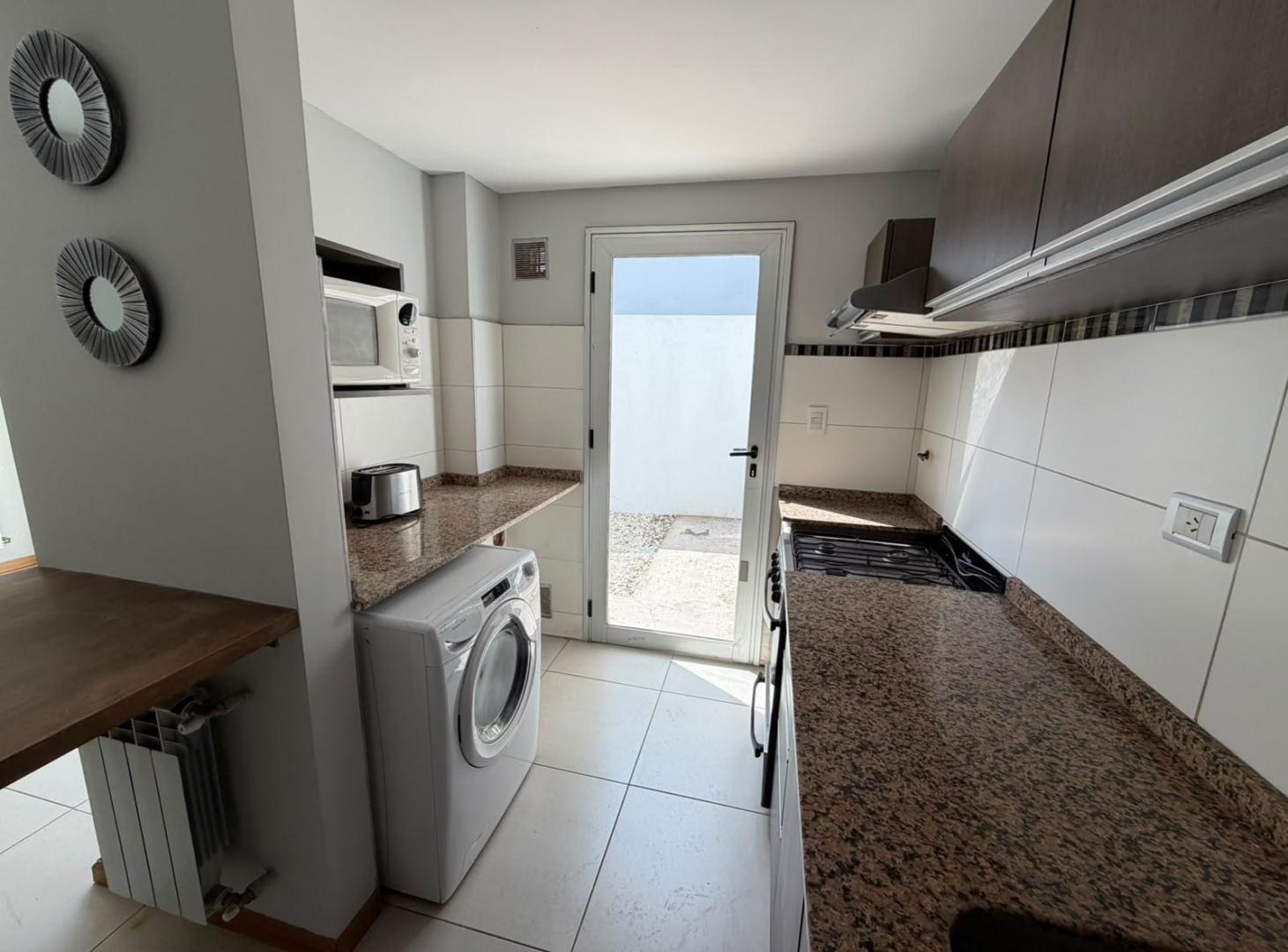 Foto de Duplex en alquiler complejo cerrado en Carrodilla, imagen 2
