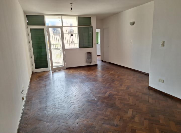 ALQUILO DEPARTAMENTO, muy cerca del Parque Central - Frente a Plaza Irigoyen 1
