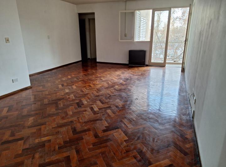 RD INMOBILIARIA ALQUILA DEPARTAMENTO - 3 DORMITORIOS - 2 BAÑOS - COCHERA 1