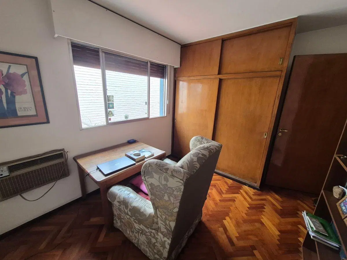 VENDO CASA - 3 DORMITORIOS - CONSULTORIO / OFICINA - OPORTUNIDAD 2