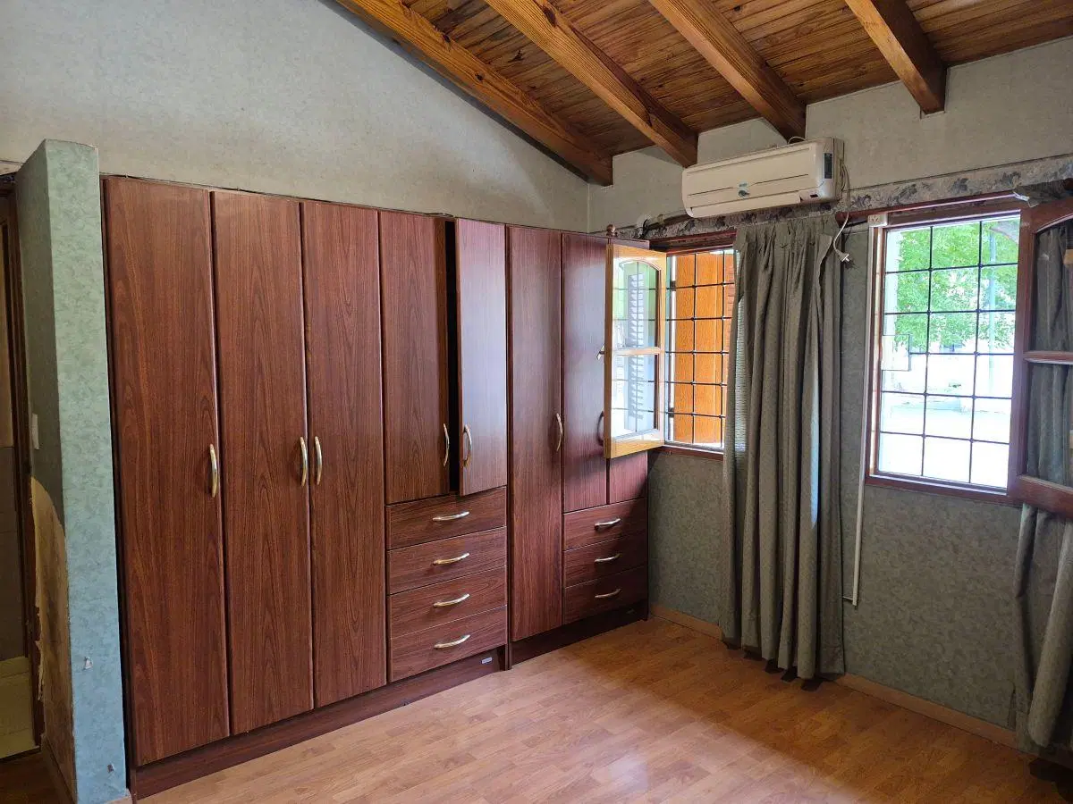 CASA - 3 DORMITORIOS - 3 BAÑOS - 2 COCHERAS - OPORTUNIDAD 2