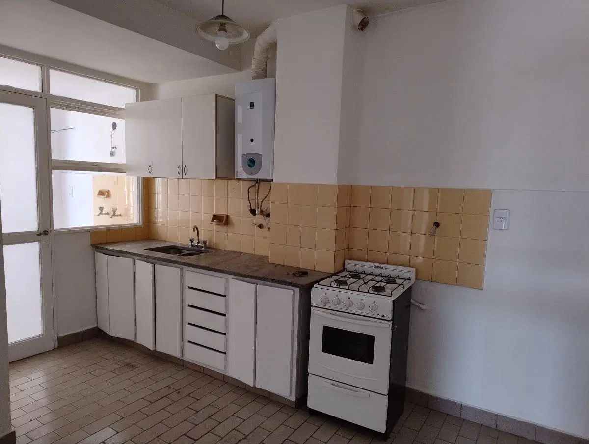 Alquilo Departamento - 3 Dormitorios - 2 Baños - Cochera - Seguridad 24 Hs. 5