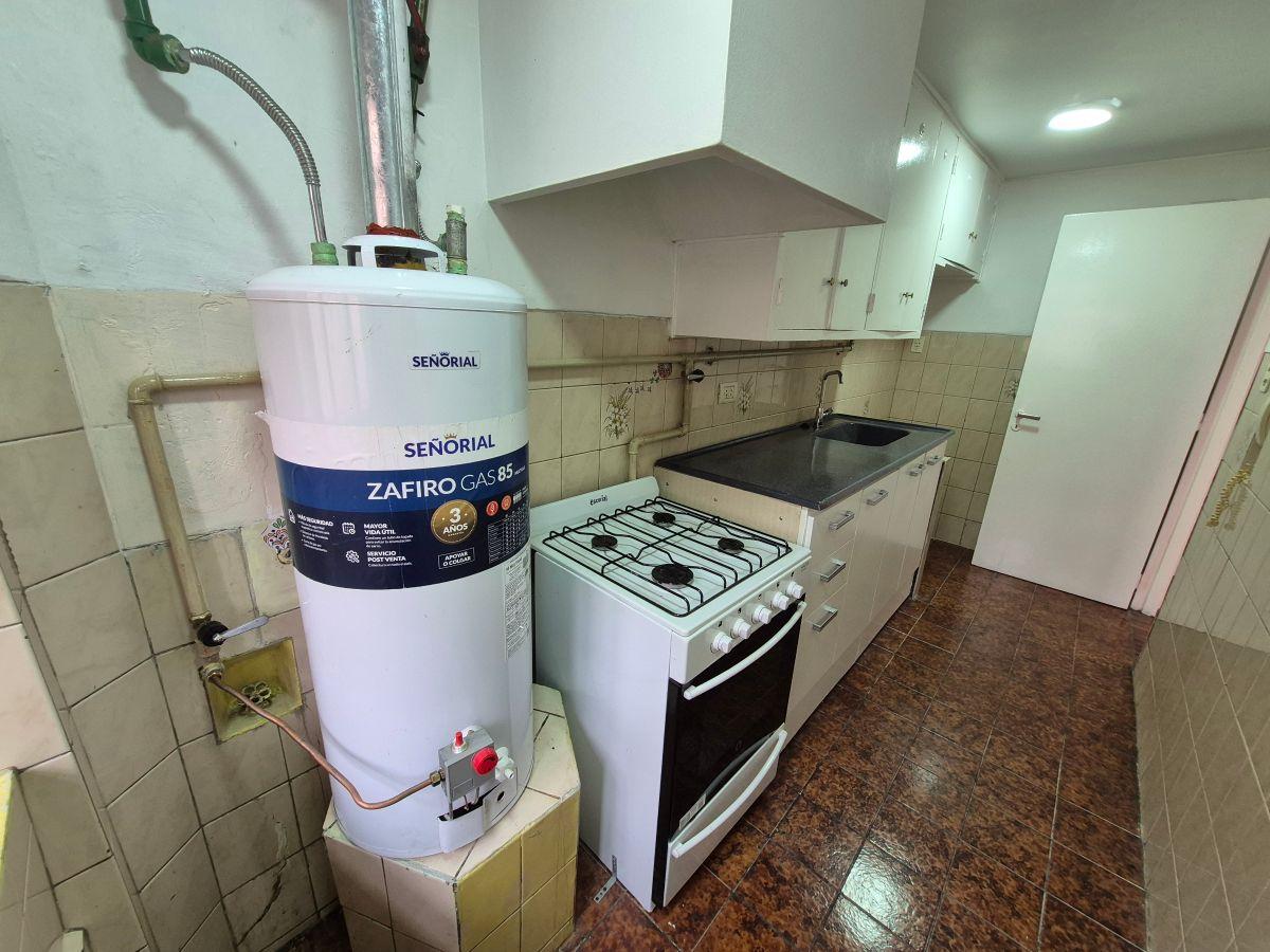 Foto de ALQUILO DEPARTAMENTO - 2 DORMITORIOS - 2 BAÑOS - FRENTE A PLAZA ESPAÑA, imagen 4