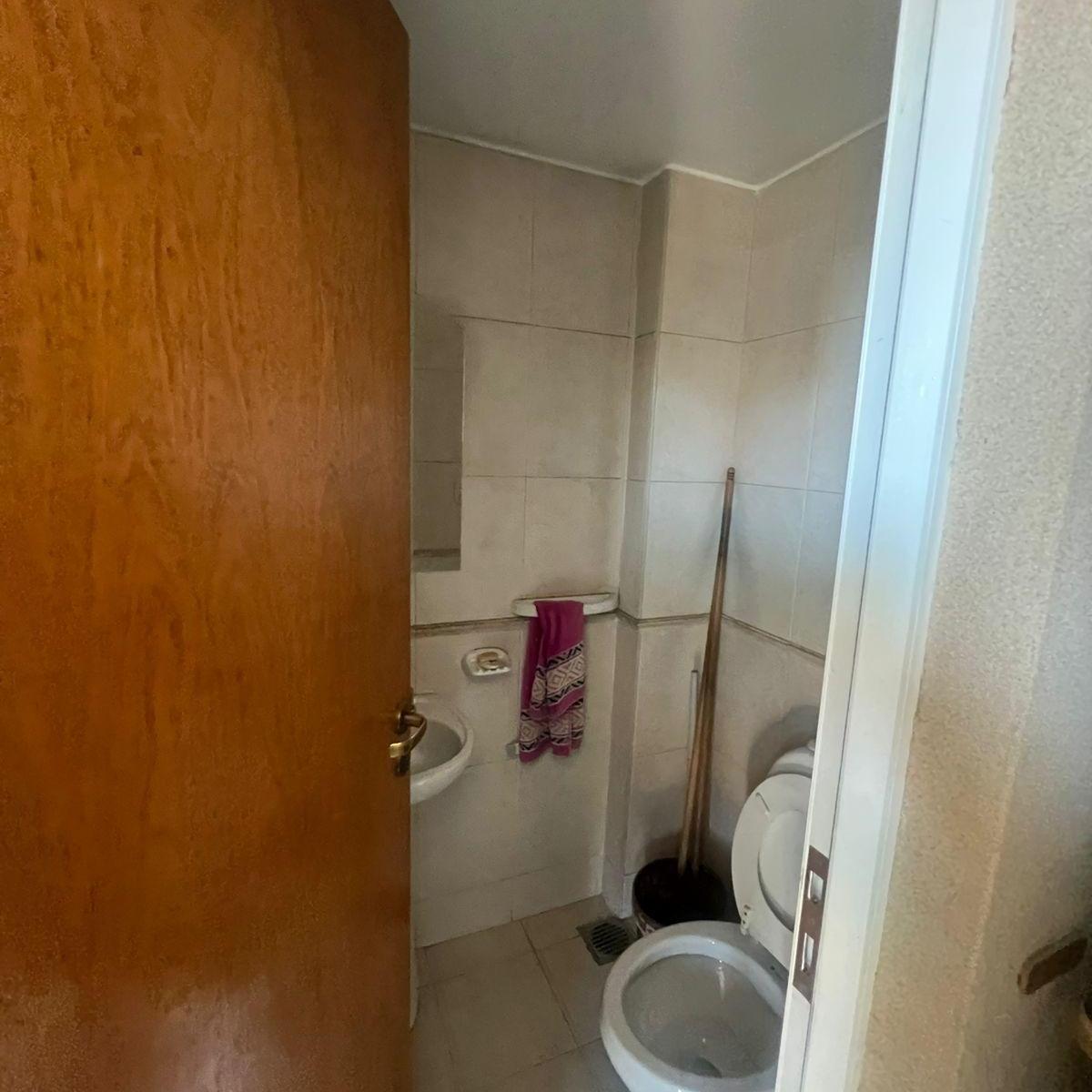 Semi Piso, Colon y 25 de Mayo 4